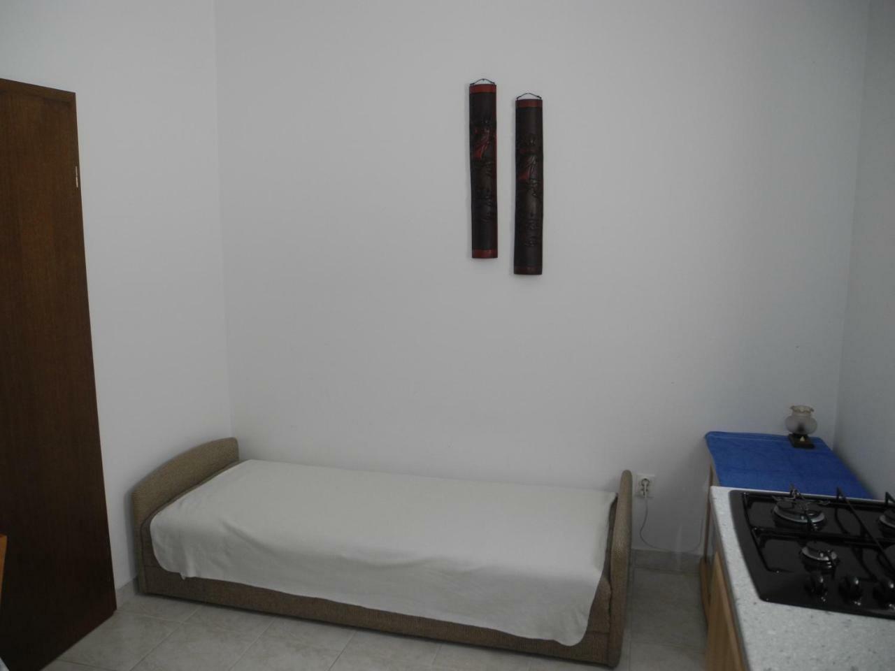 Apartments Boti Драмал Екстериор снимка
